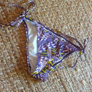 5/$20 SALE VS tiny hiney string bikini S/P